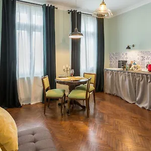 https://good-living-bucharest.bucharesthotelsnow.com