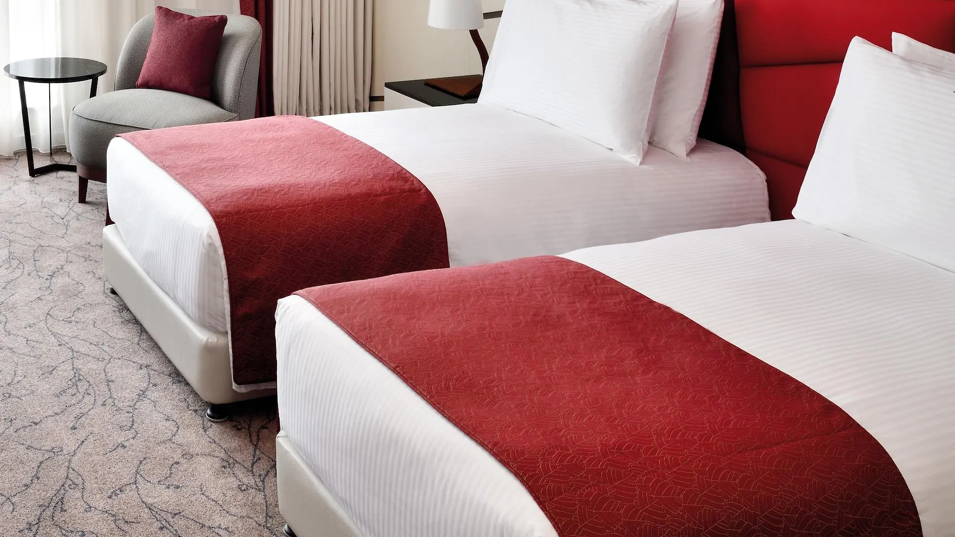 ***** Aparthotel Moevenpick Hotel Apartments Downtown Dubaj Spojené arabské emiráty