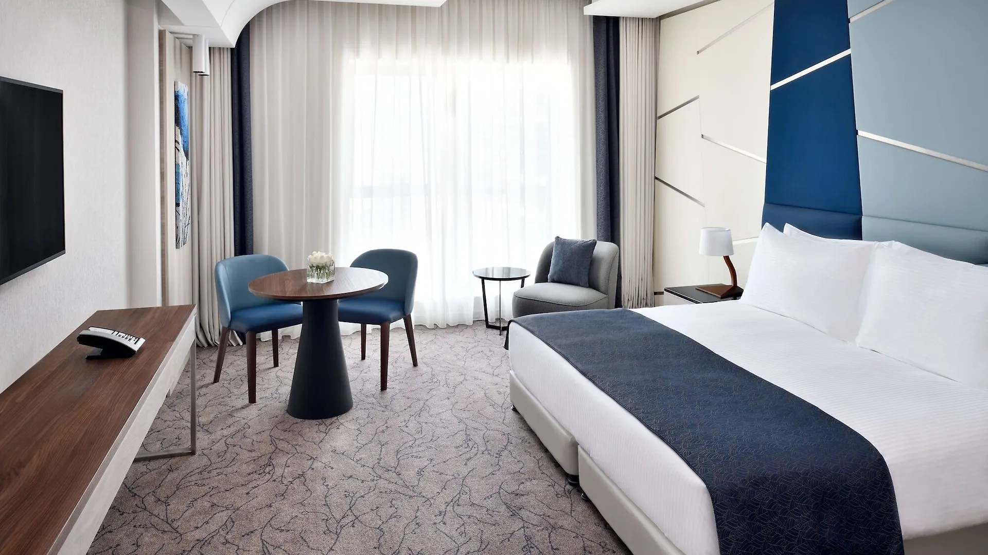 Moevenpick Hotel Apartments Downtown Dubai 5*,  Birleşik Arap Emirlikleri